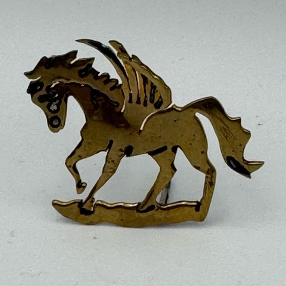 Handmade Metal Art 3 D Pegasus Pin One Of A Kind Fantasy Magical - Picture 1 of 7